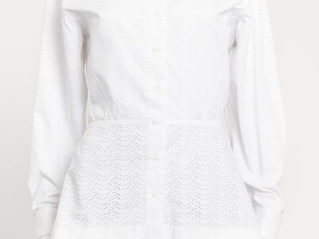 White Preowned Fitted Shirt With Cutout Motif Fashion