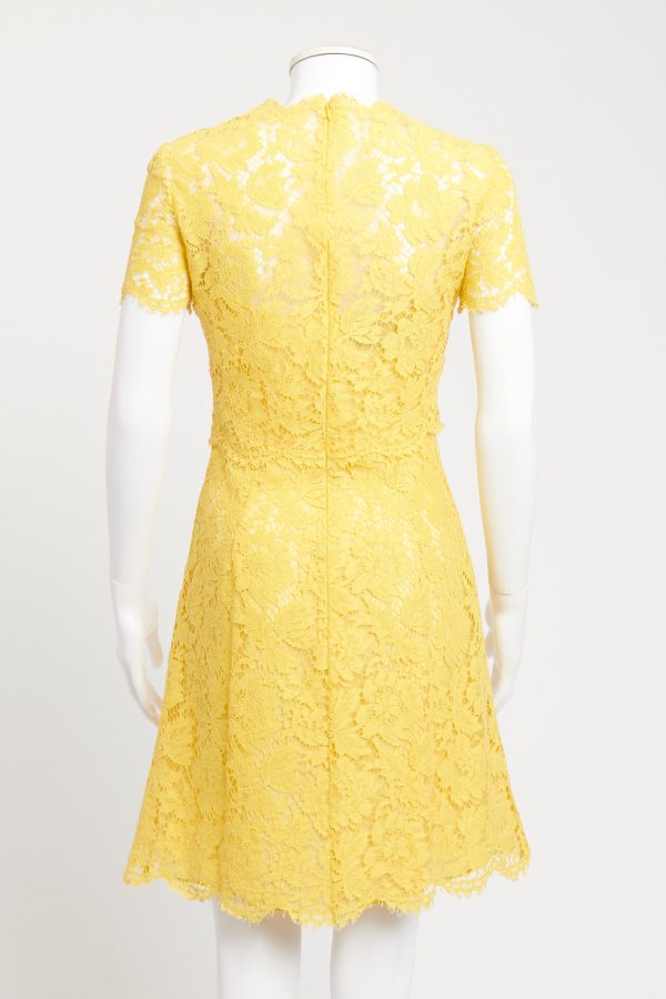 Yellow Scalloped Lace Preowned Mini Dress Fashion